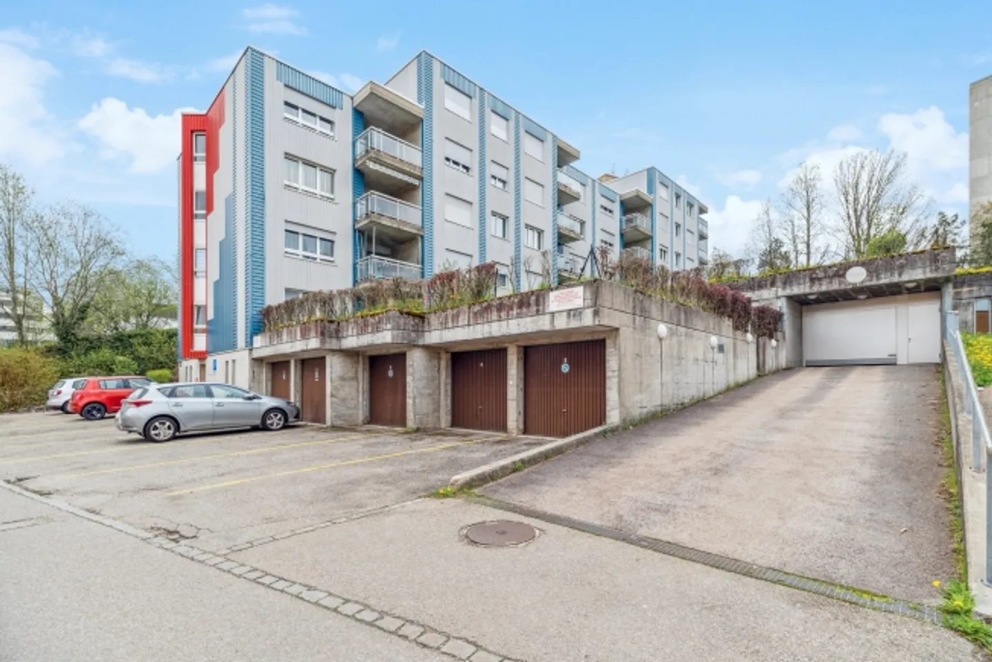 Appartement spacieux avec balcon - Photo 1 sur 1