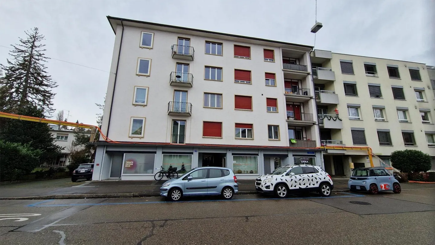 Close to the city and central - Photo 1 of 7