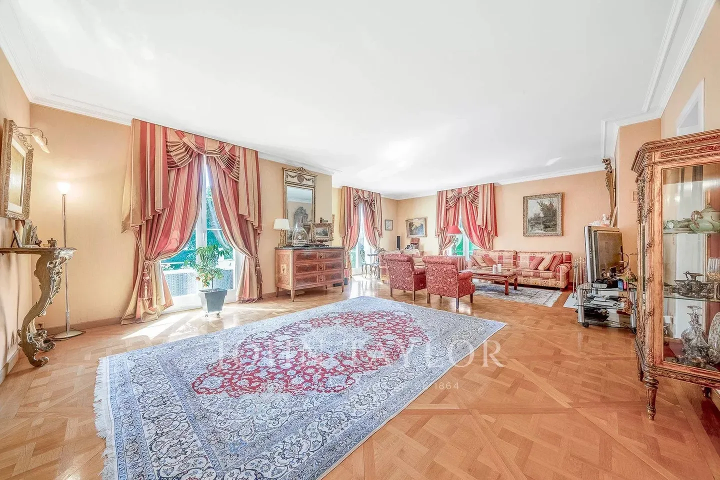 Sumptuous Property in Pully-La-Rosiaz - Photo 2 of 9