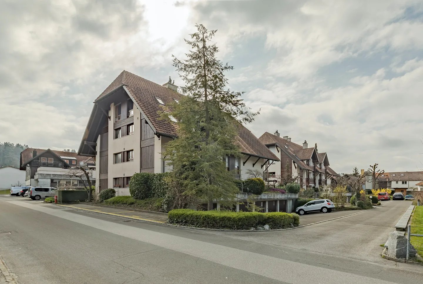 Charming Attic Maisonette Apartment - Laupen - Photo 10 of 10
