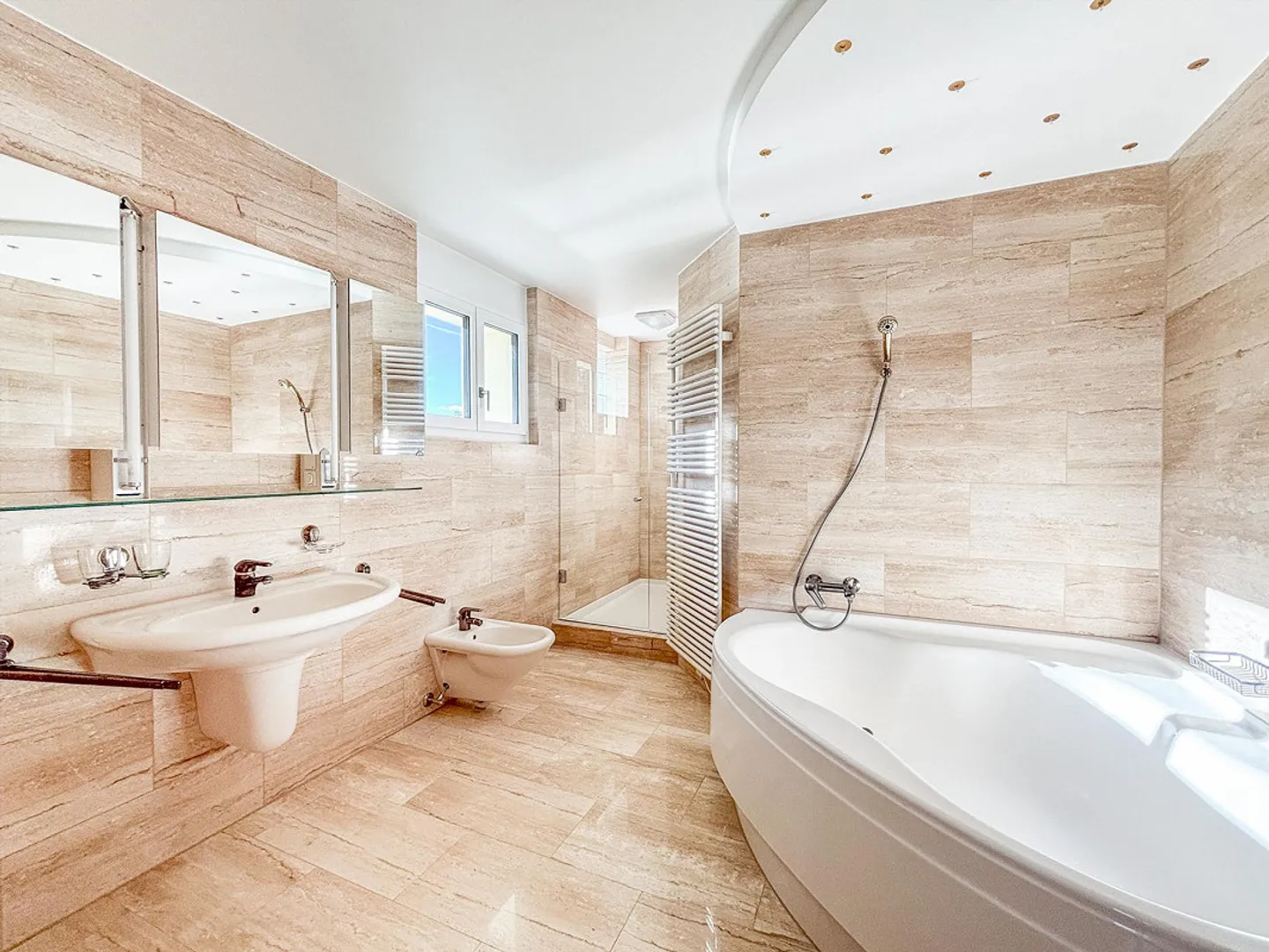 Zuhause, wo Basel den Horizont berührt - Foto 9 von 13