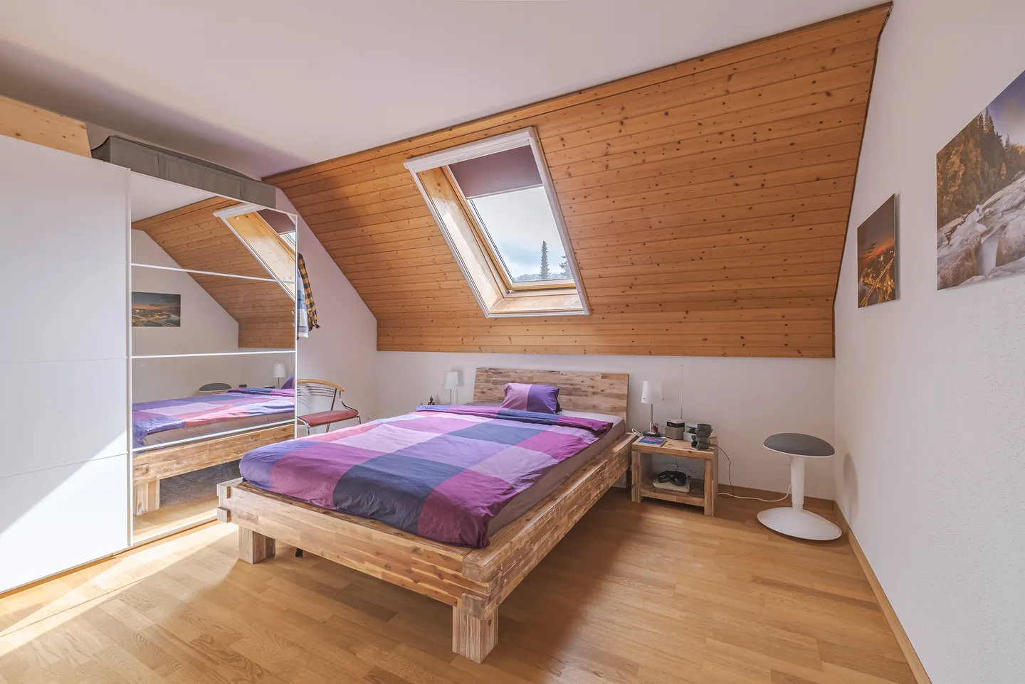 Charming Attic Maisonette Apartment - Laupen - Photo 8 of 10