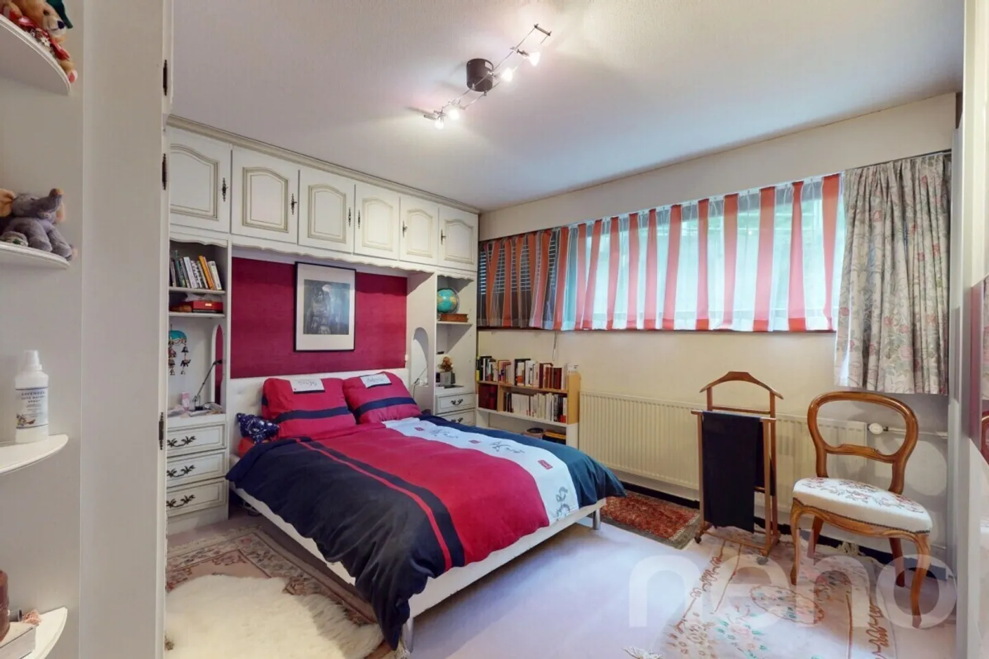 4,5-Zimmer-Wohnung mit Garten, Bergblick und Garage - Foto 4 von 12