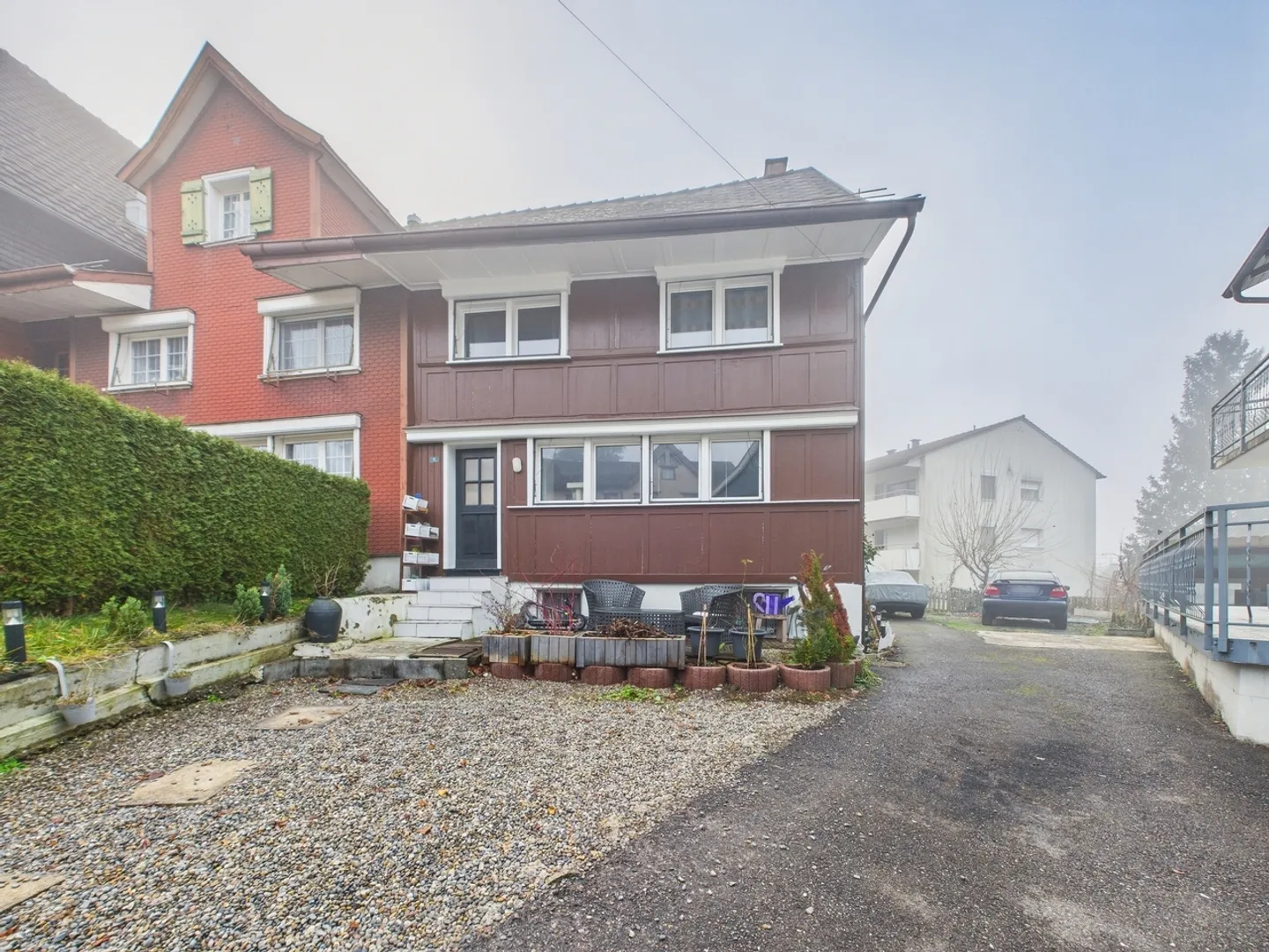 Charmante maison de ville de 5,5 pièces avec beaucoup d'espace pour la famille - Photo 11 sur 12