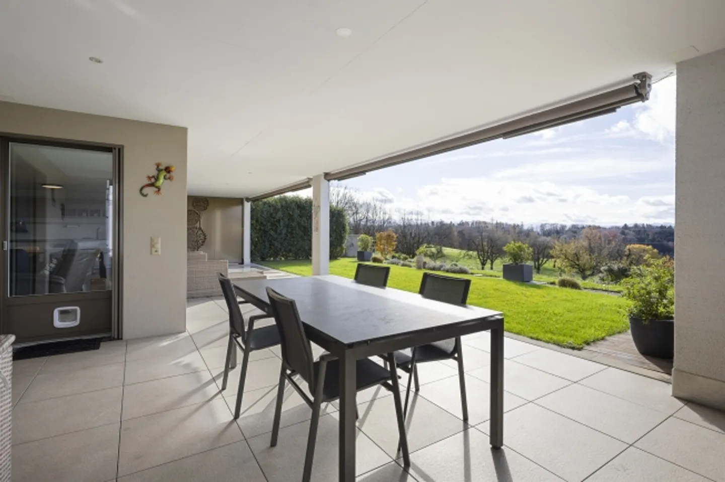Maison de rêve moderne avec grande terrasse et vue dégagée - Photo 10 sur 15