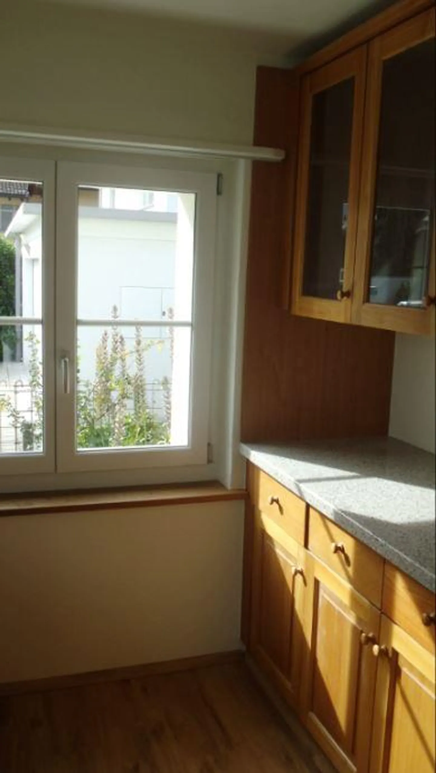 sehr schöne 3-Zimmer Wohnung im Zweifamilienhaus mit kleinem Garten - Foto 1 von 10