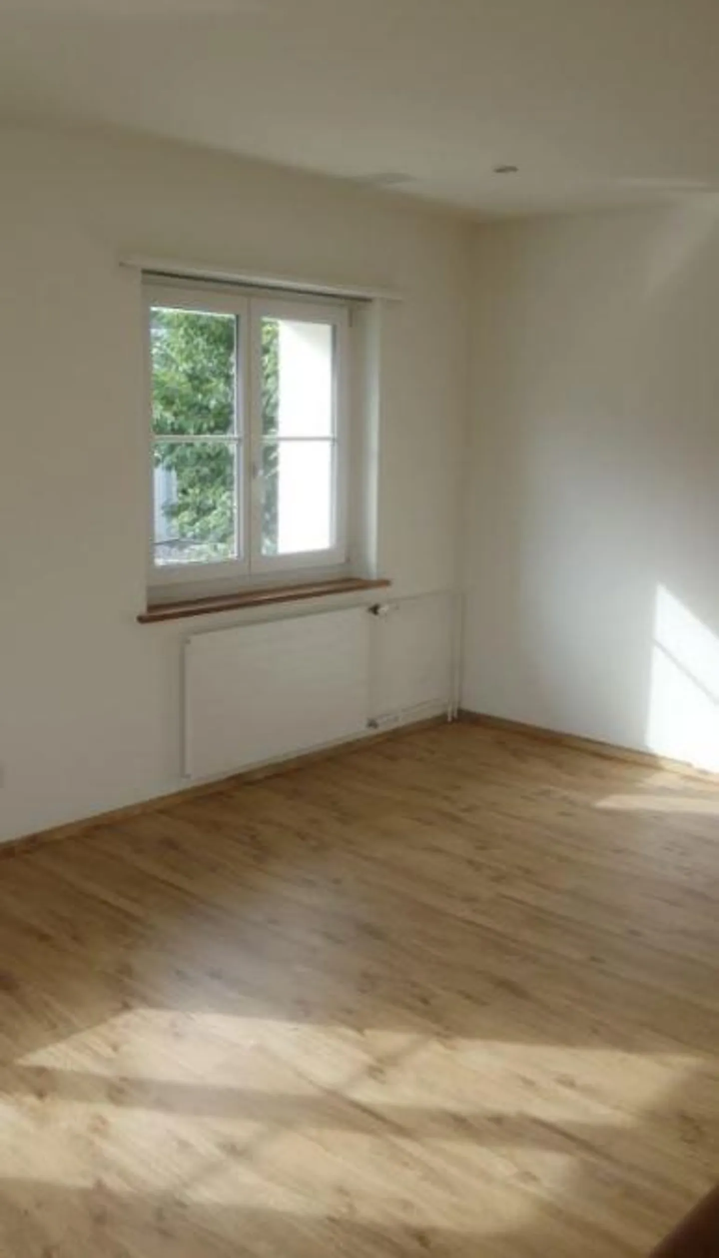 sehr schöne 3-Zimmer Wohnung im Zweifamilienhaus mit kleinem Garten - Foto 4 von 10