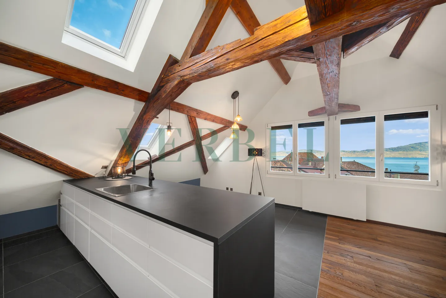 Duplex Charmant à St-Gingolph - Photo 2 sur 12