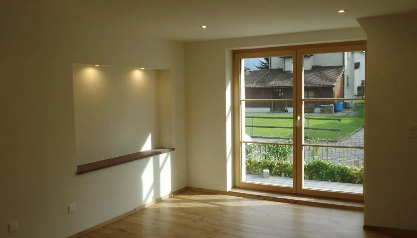 sehr schöne 3-Zimmer Wohnung im Zweifamilienhaus mit kleinem Garten - Foto 2 von 10