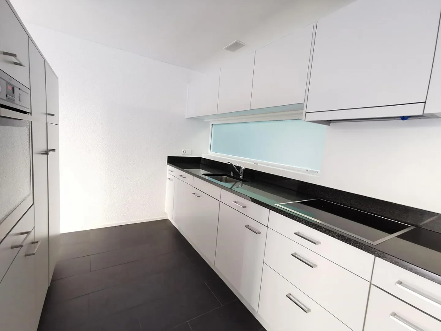 Attic Room in Biel! - Photo 2 of 9