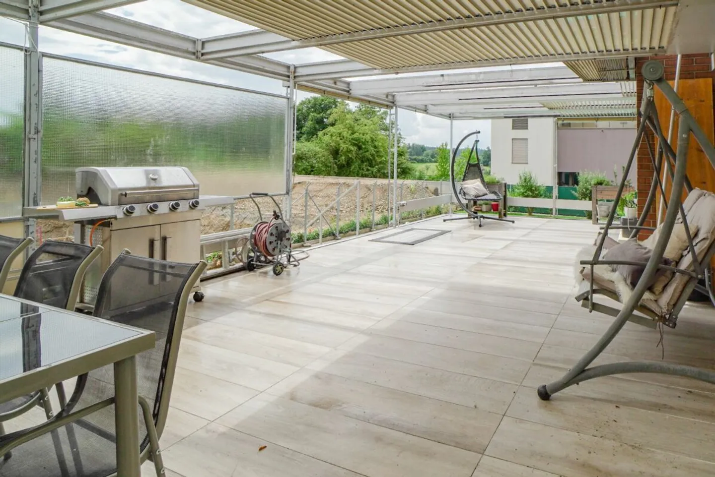 «AFFASCINANTE VILLA UNIFAMILIARE CON APPARTAMENTO E 541 m² DI SUPERFICIE UTILE TOTALE» - Foto 7 di 7