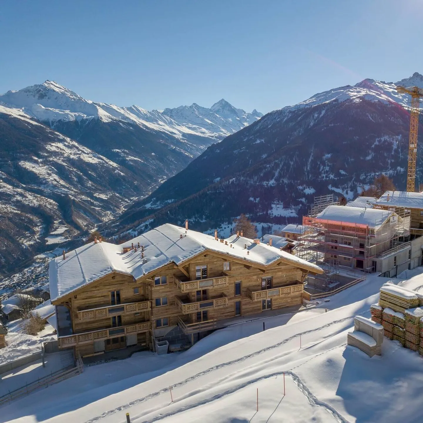 Appartements neufs avec choix des finitions dans complexe Dixence Resort - Photo 1 sur 9