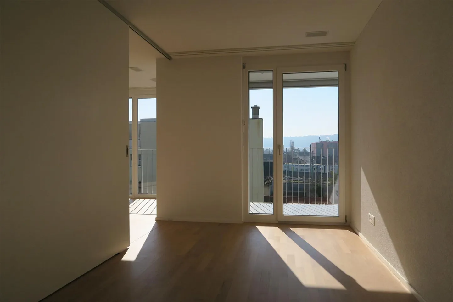 Attic Room in Biel! - Photo 6 of 9