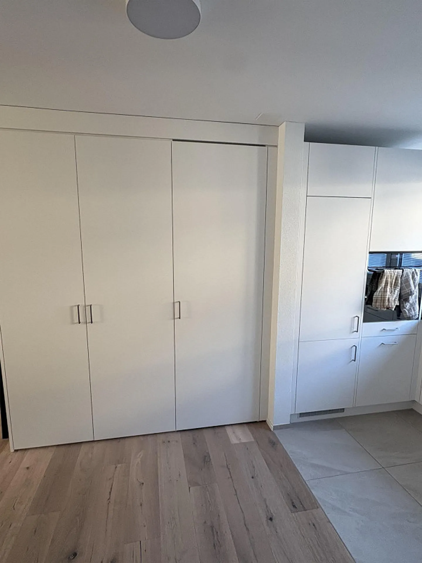 Modernes möbliertes Apartment in Zürich - Foto 8 von 9