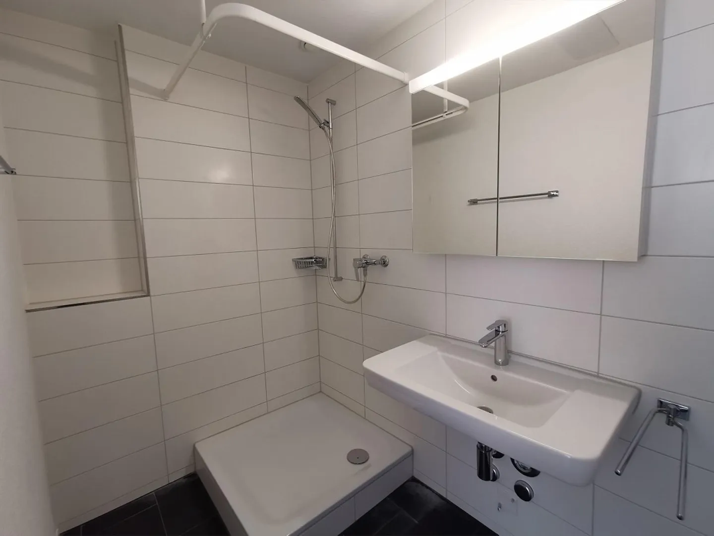 Attic Room in Biel! - Photo 4 of 9