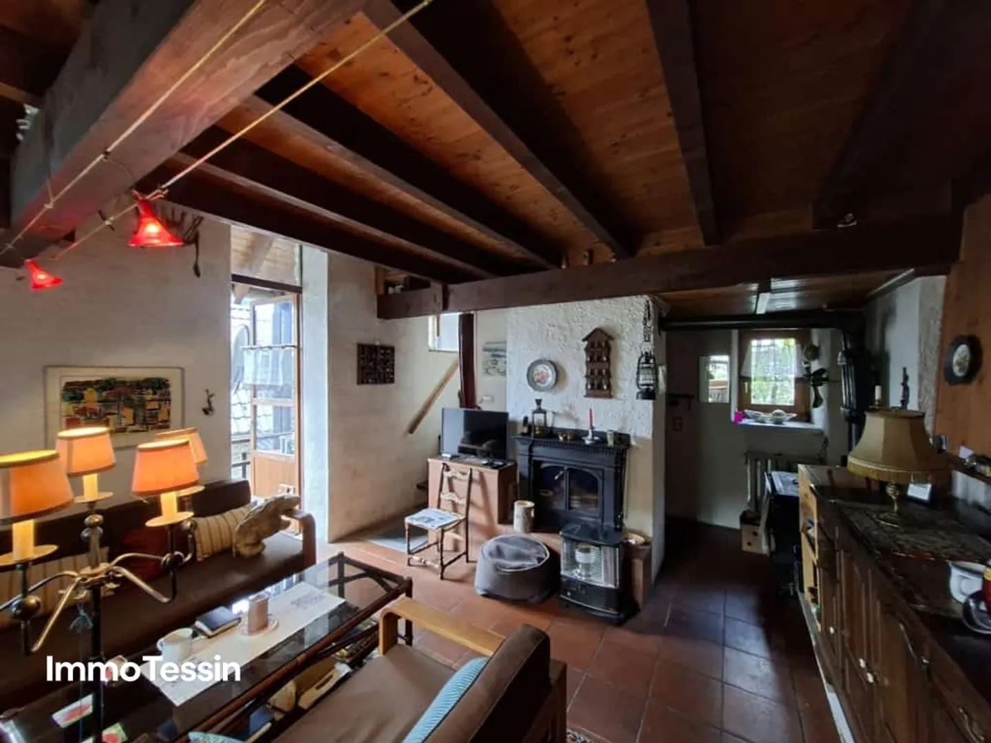 Sehr gemütliches Rustico mit Loggia und Garten an ruhiger und sonniger Bergsichtlage - Foto 7 von 13