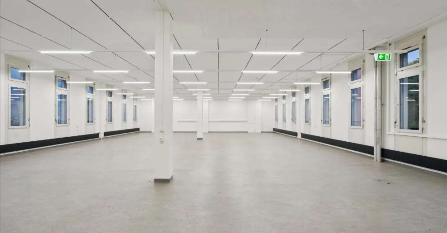 Attractive office space near the train station - Photo 4 of 6