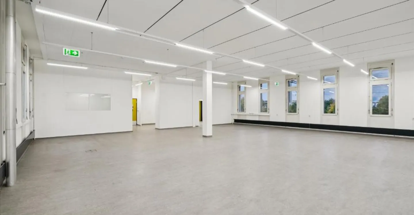 Attractive office space near the train station - Photo 6 of 6
