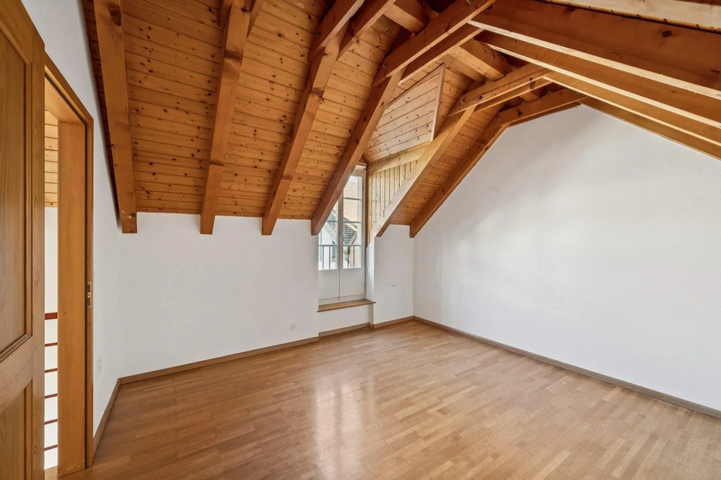 Attractive 3-room apartment on the 3rd floor in Basel - Photo 9 of 10