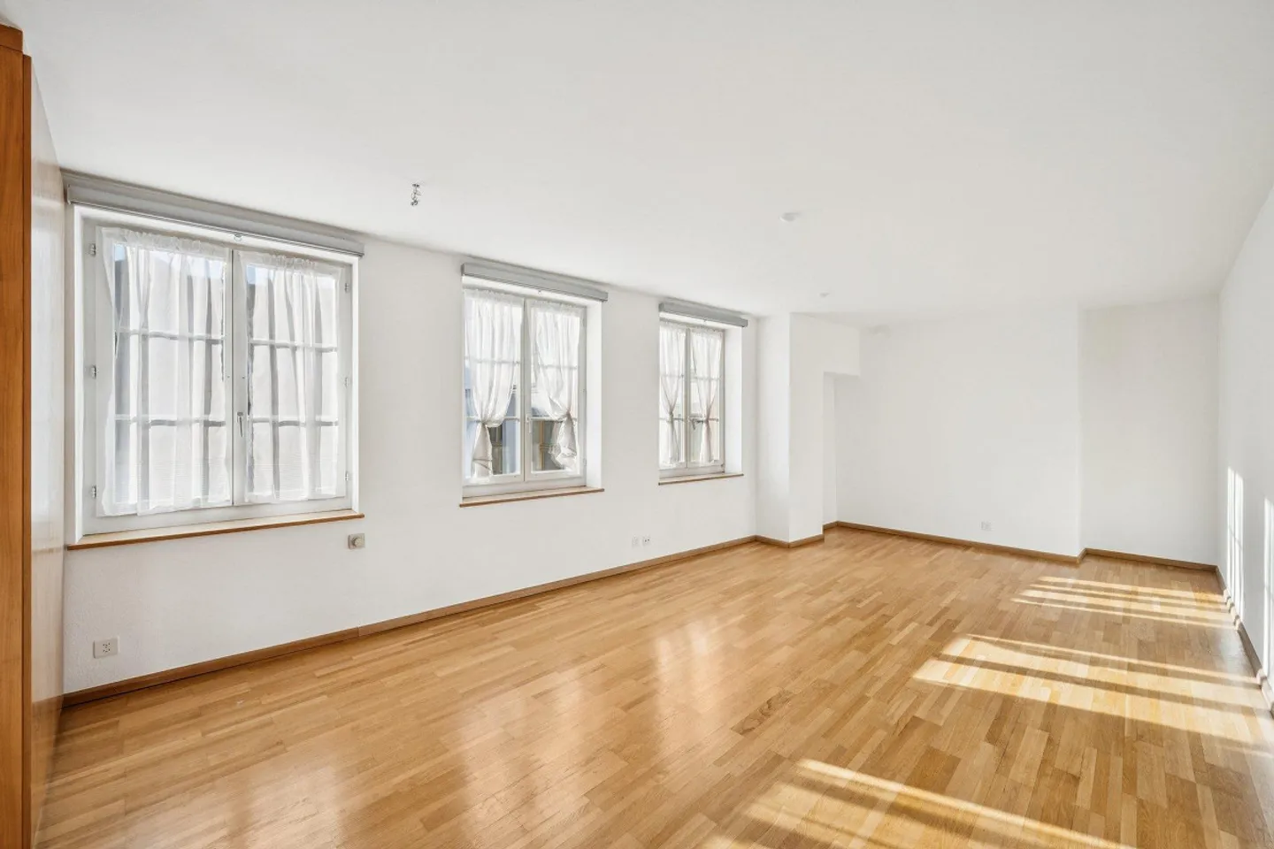Attractive 3-room apartment on the 3rd floor in Basel - Photo 4 of 10