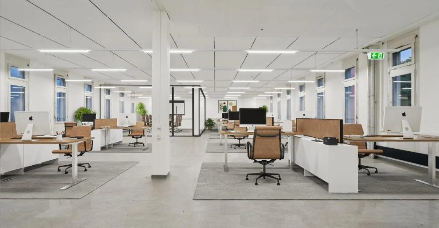 Attractive office space near the train station - Photo 2 of 6