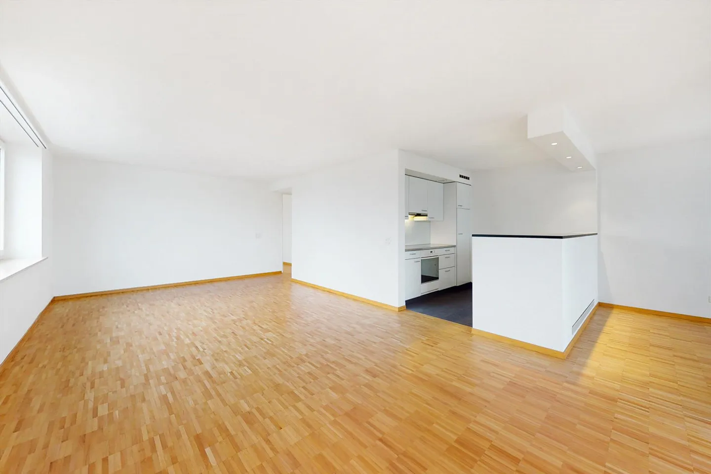 Wunderschöne Wohnung im Zentrum von Dübendorf - Foto 2 von 6