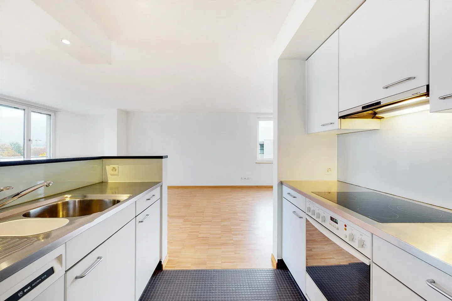 Wunderschöne Wohnung im Zentrum von Dübendorf - Foto 3 von 6