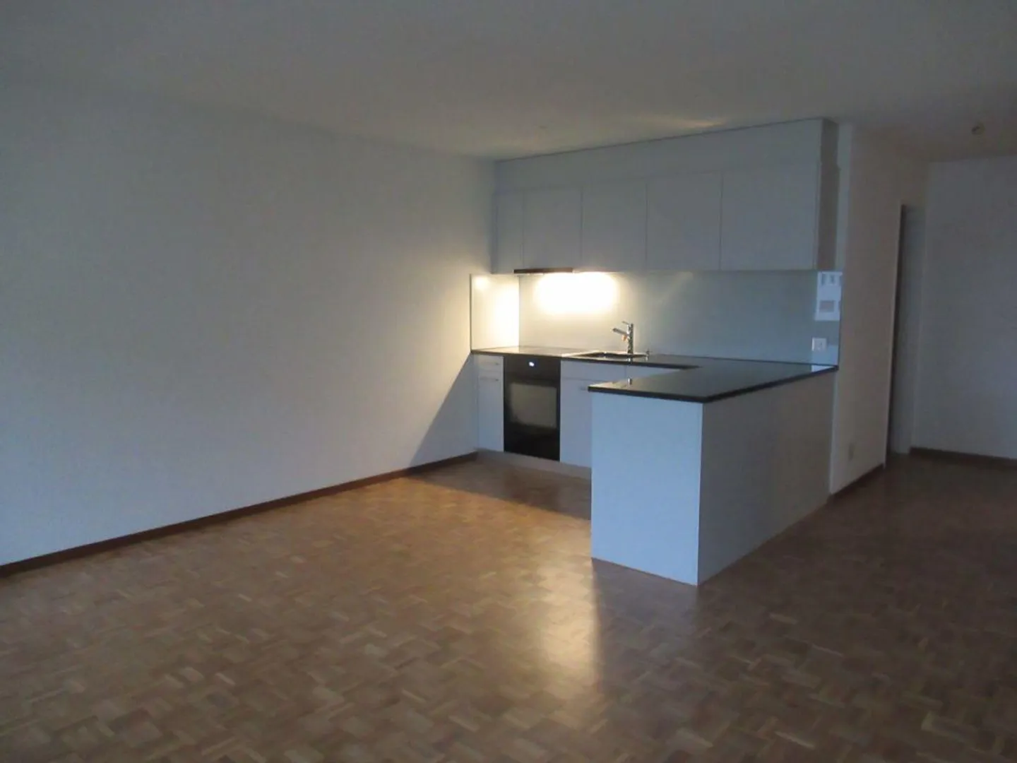 Charming 1.5-room apartment in a central location - Photo 3 of 6