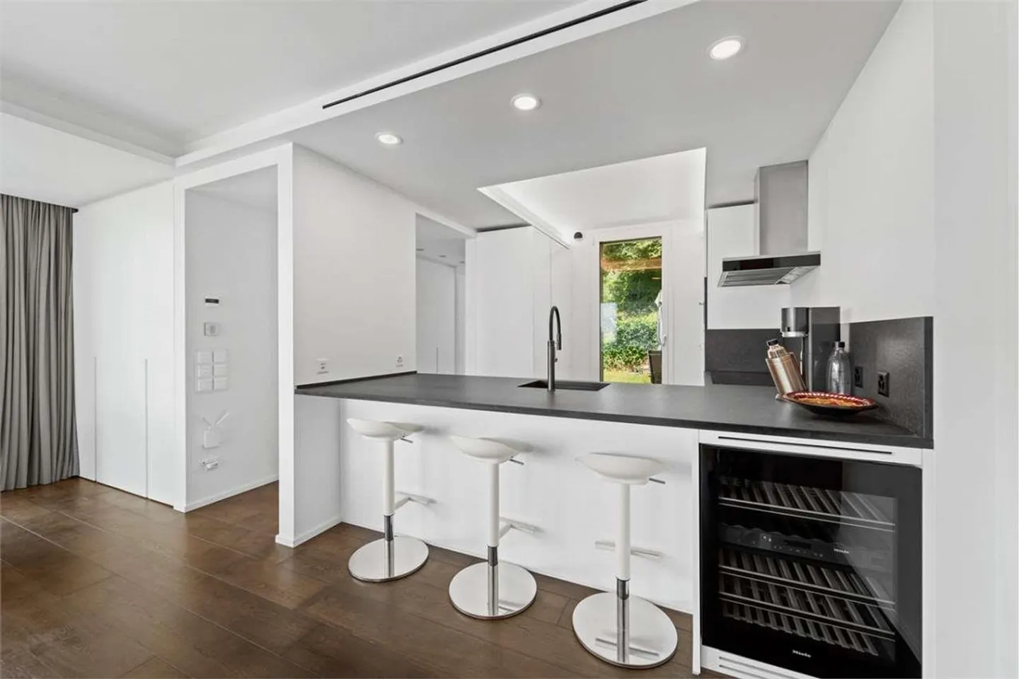 Villa mit Design und exklusivem Komfort - Foto 4 von 13