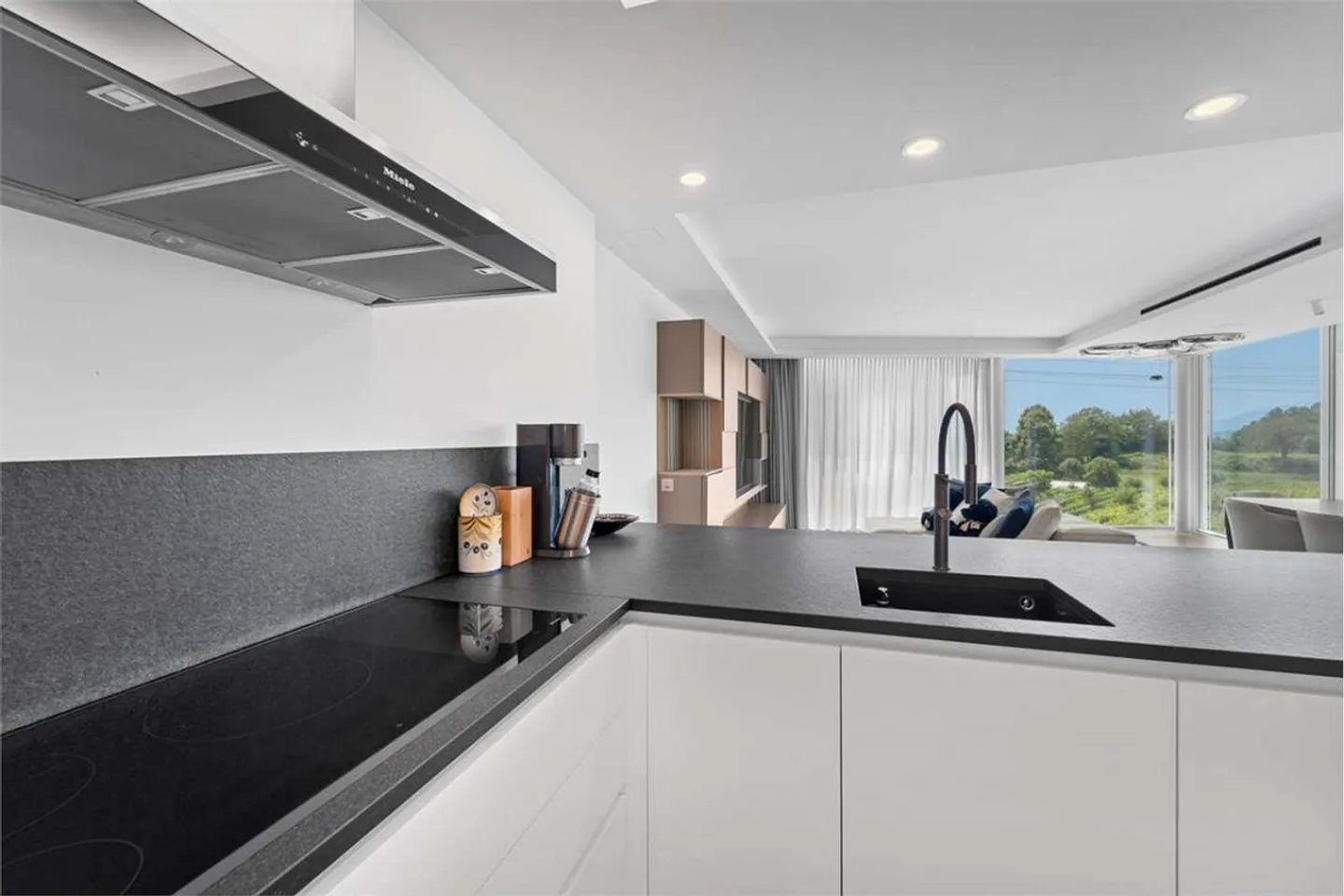 Villa mit Design und exklusivem Komfort - Foto 9 von 13
