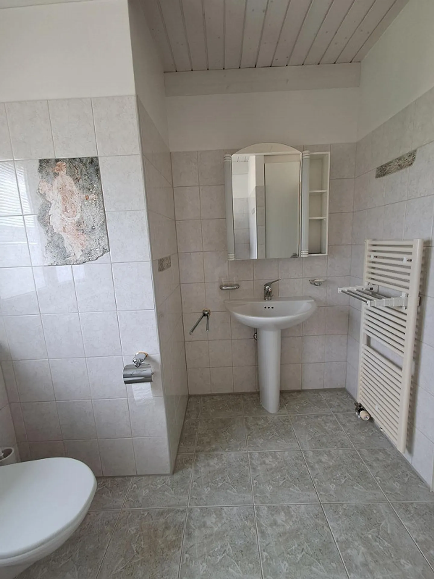 Première location d'un appartement en duplex de 3,5 pièces dans une maison à deux familles - Photo 8 sur 17