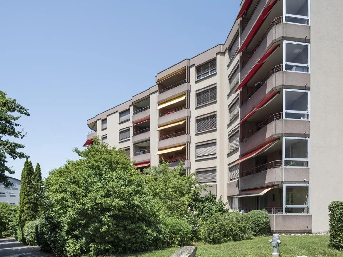 PREMIÈRE UTILISATION - Appartement moderne et rénové avec terrasse - Photo 1 sur 8