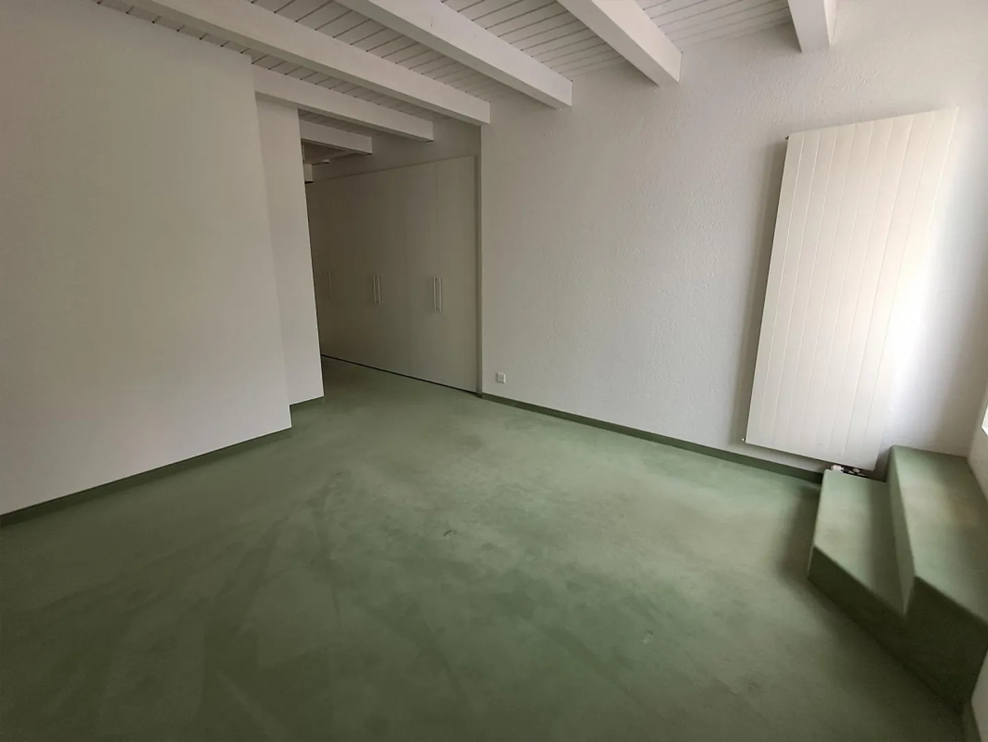 Première location d'un appartement en duplex de 3,5 pièces dans une maison à deux familles - Photo 10 sur 17