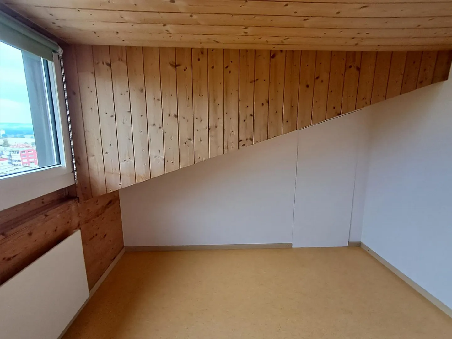 Première location d'un appartement en duplex de 3,5 pièces dans une maison à deux familles - Photo 12 sur 17