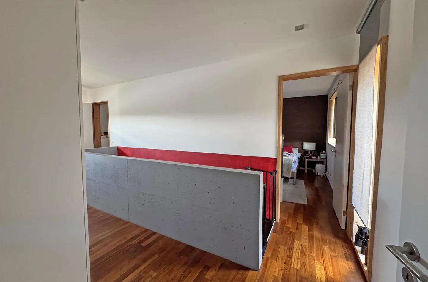 Proprietà a bassa manutenzione con molti parcheggi - Bösingen - Foto 7 di 13