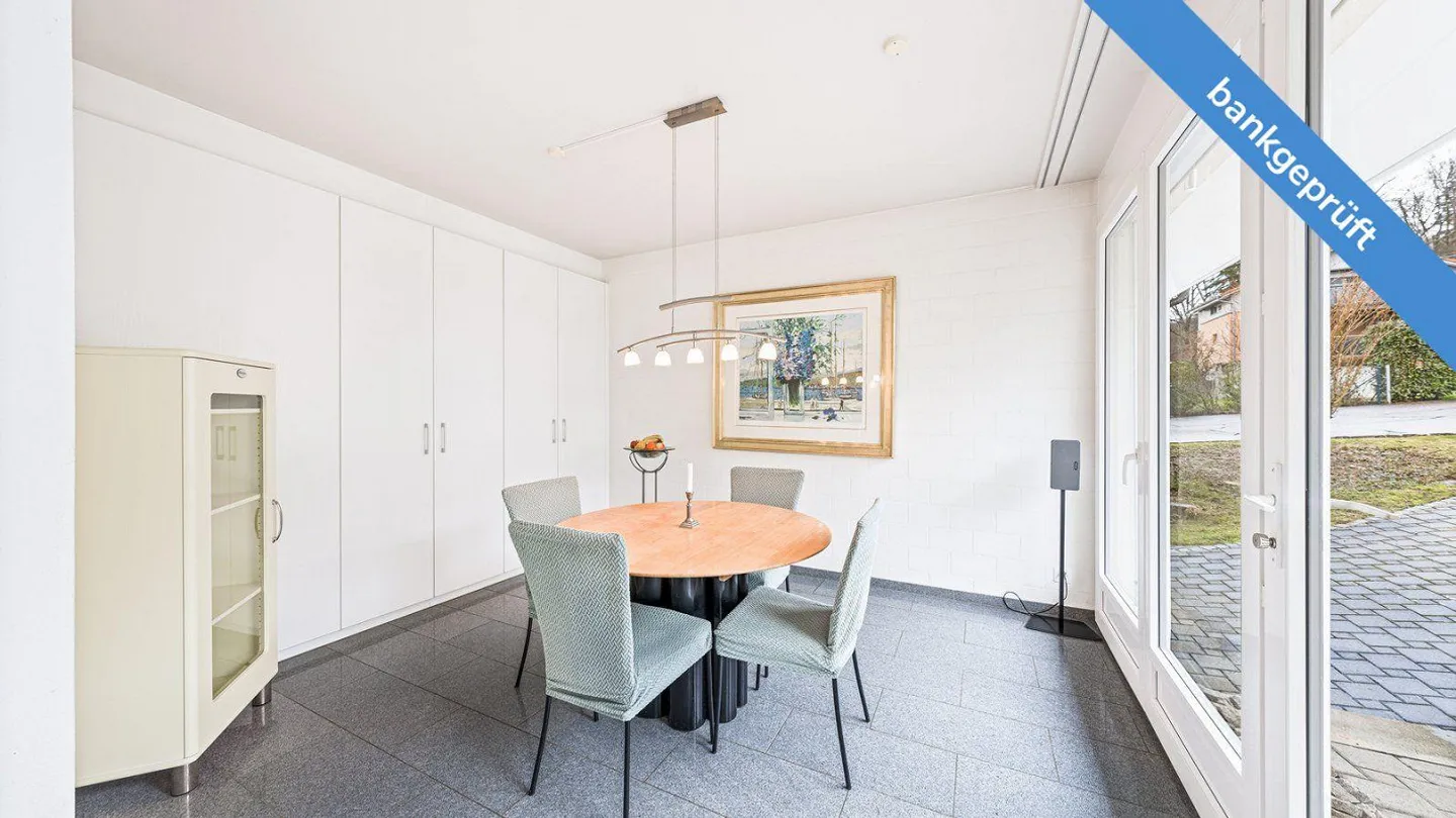 AgentSelly - Bright Single-Family House in a Quiet Neighborhood - Photo 4 of 13