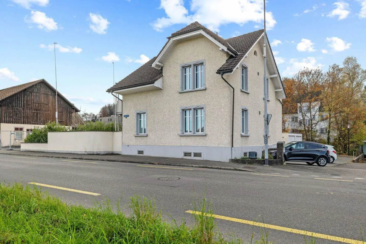 Casa bifamiliare a Suhr con grande potenziale - Foto 1 di 20