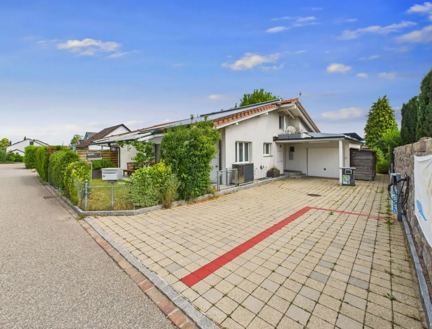 SMART HOME 5.5-7.5-DEFH CON IMPIANTO FOTOVOLTAICO, CLIMATIZZATORE, 4 STAZIONI DI RICARICA PER AUTO ELETTRICHE E TECNOLOGIA MODERNA - Foto 1 di 25