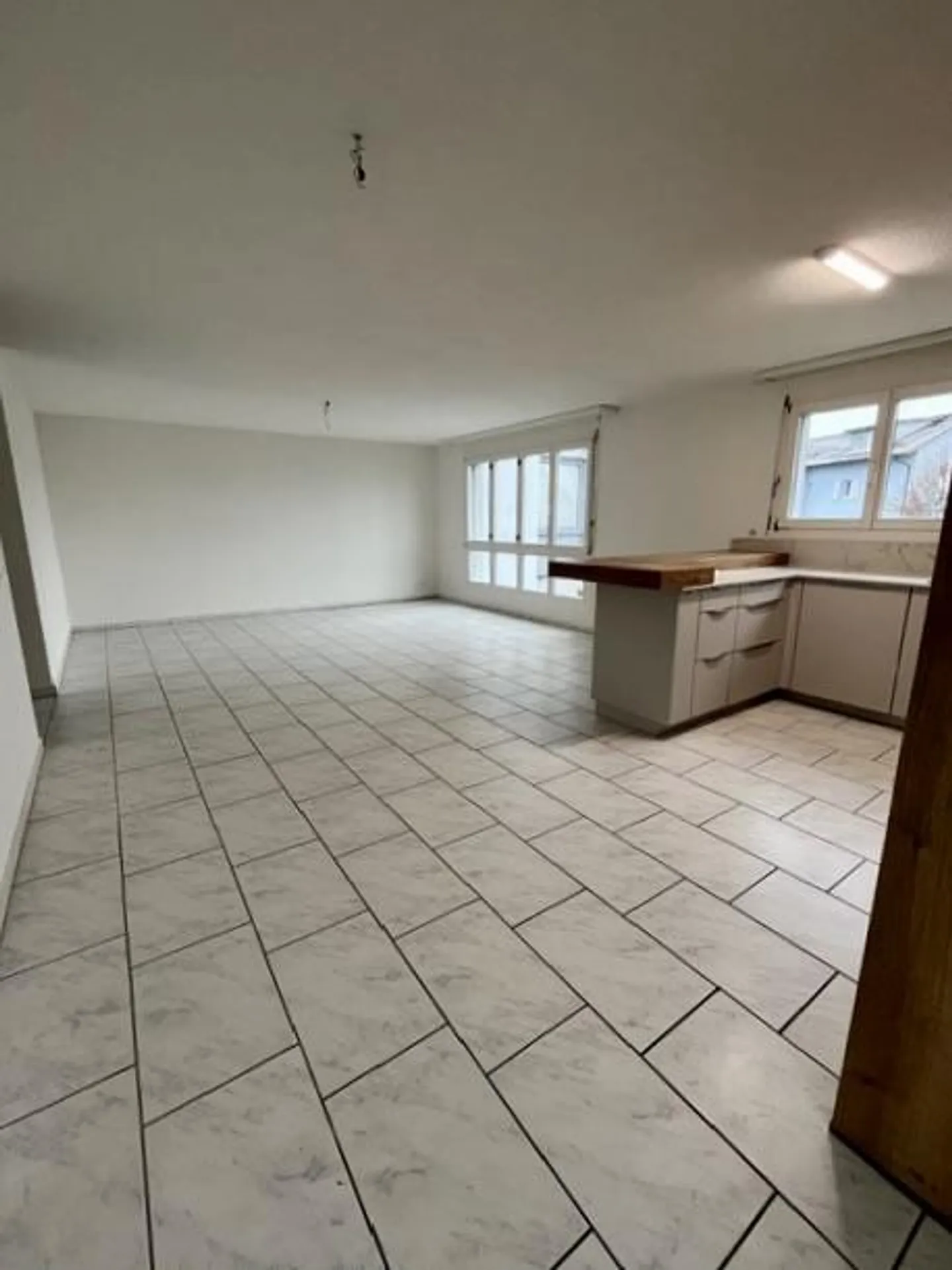 Renovierte 4.5-Zimmer Wohnung - Foto 3 von 15