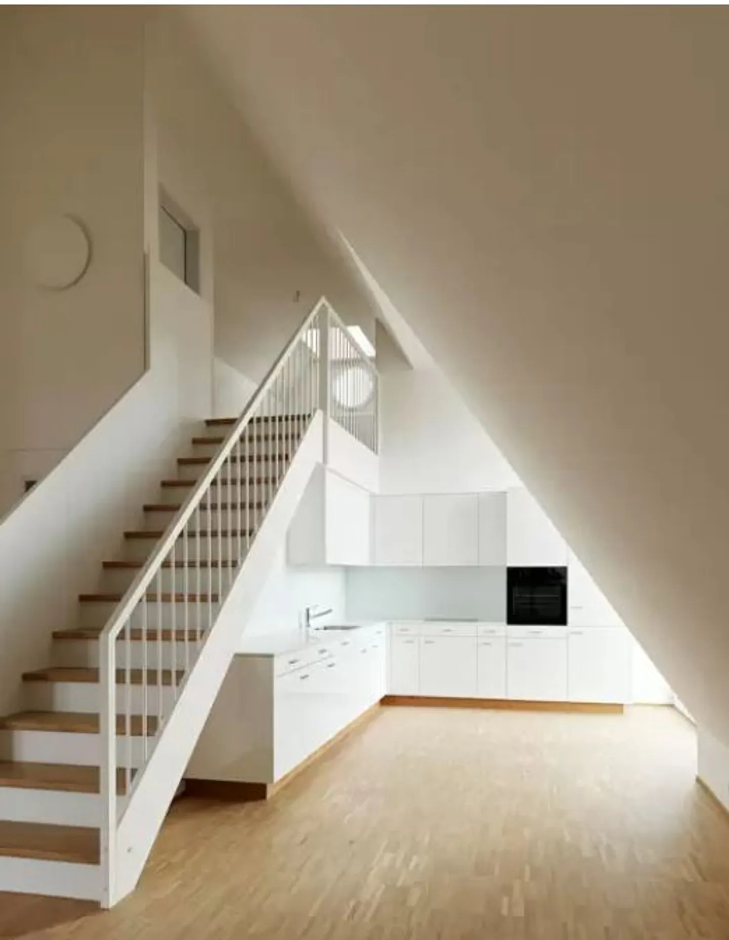 Dreamlike 2.5 Room Maisonette Apartment - Your New Home! - Photo 4 of 7