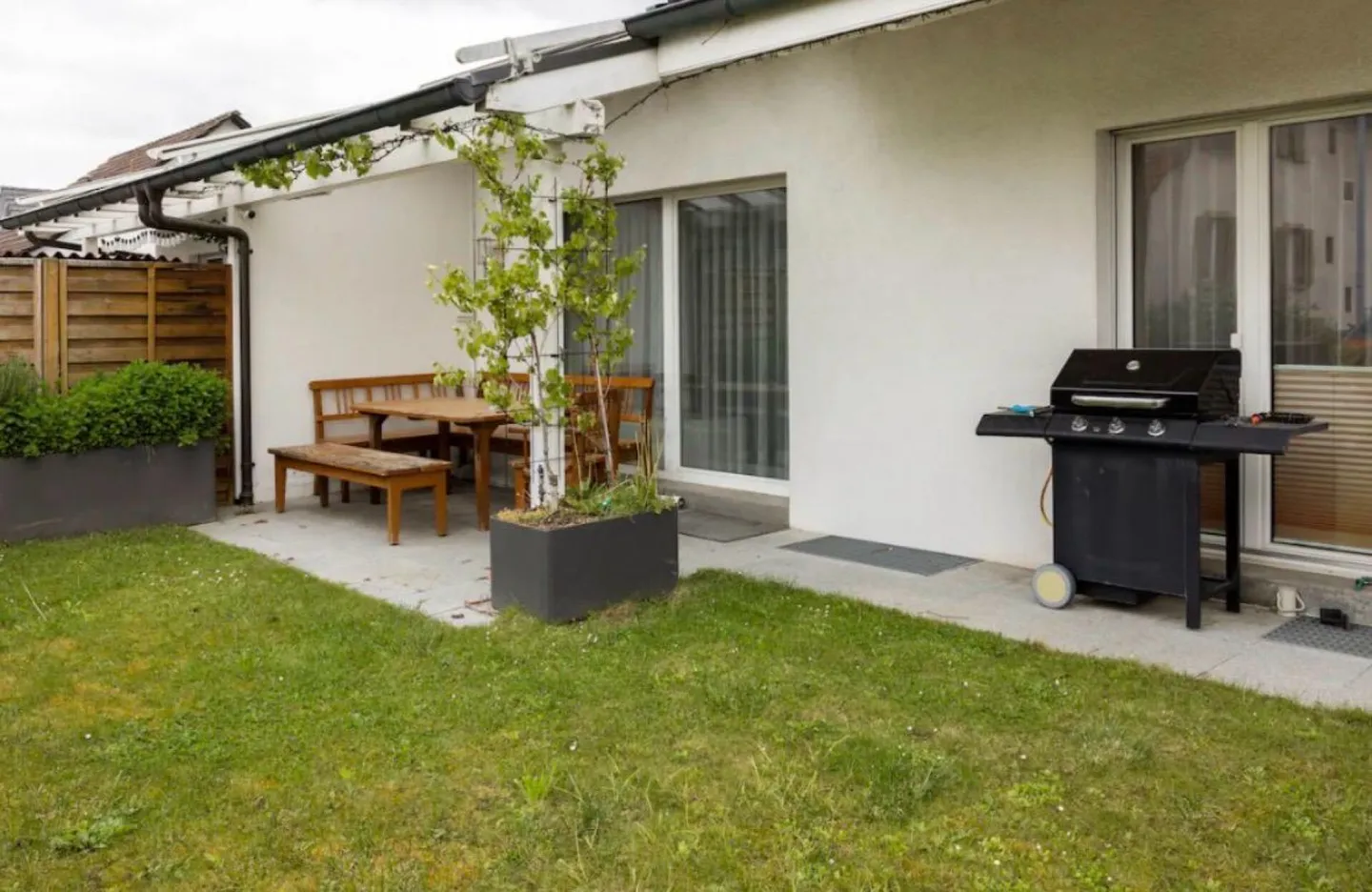 SMART HOME 5.5-7.5-DEFH CON IMPIANTO FOTOVOLTAICO, CLIMATIZZATORE, 4 STAZIONI DI RICARICA PER AUTO ELETTRICHE E TECNOLOGIA MODERNA - Foto 18 di 25