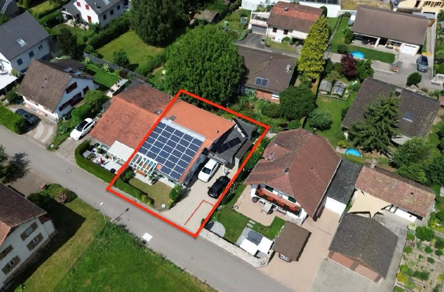 SMART HOME 5.5-7.5-DEFH CON IMPIANTO FOTOVOLTAICO, CLIMATIZZATORE, 4 STAZIONI DI RICARICA PER AUTO ELETTRICHE E TECNOLOGIA MODERNA - Foto 21 di 25