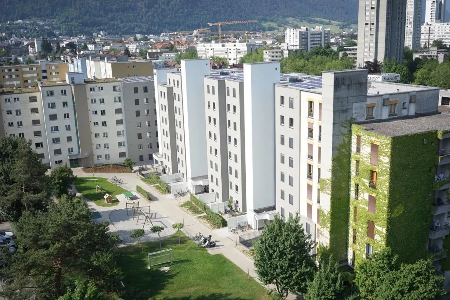 Appartement moderne de 4,5 pièces avec grand balcon - Photo 1 sur 11