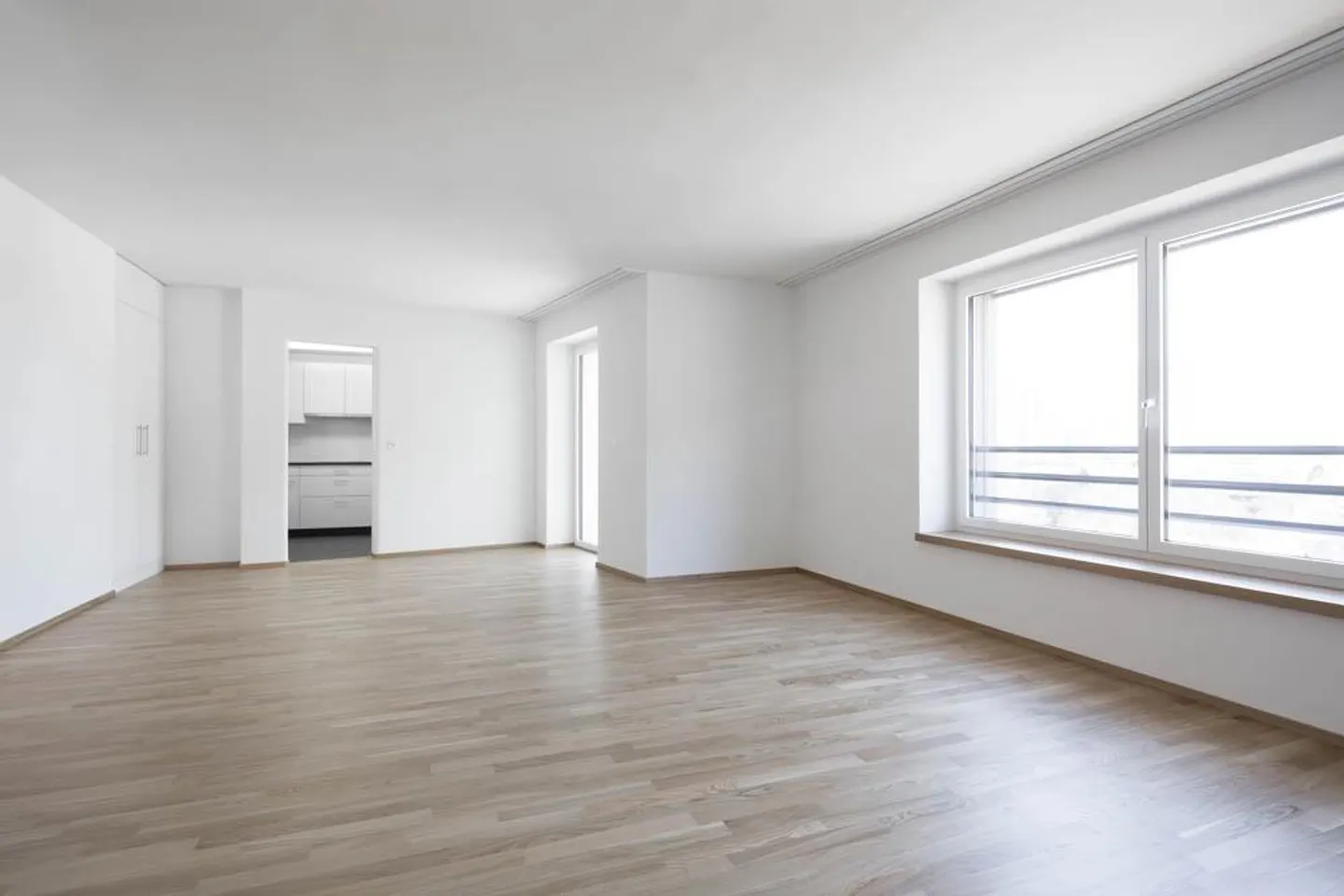 Appartement moderne de 4,5 pièces avec grand balcon - Photo 5 sur 11