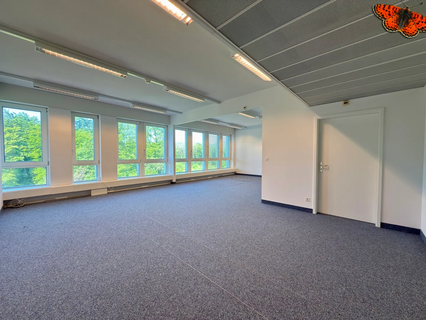 Superficie amministrativa di 65 m² in un rinomato quartiere degli affari! - Foto 2 di 7