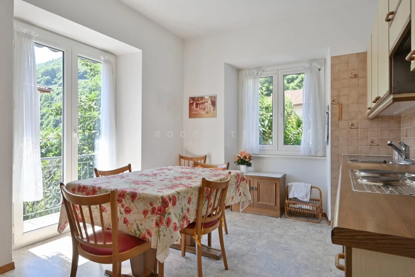 Maison jumelée dans le noyau avec un grand potentiel - Photo 8 sur 12