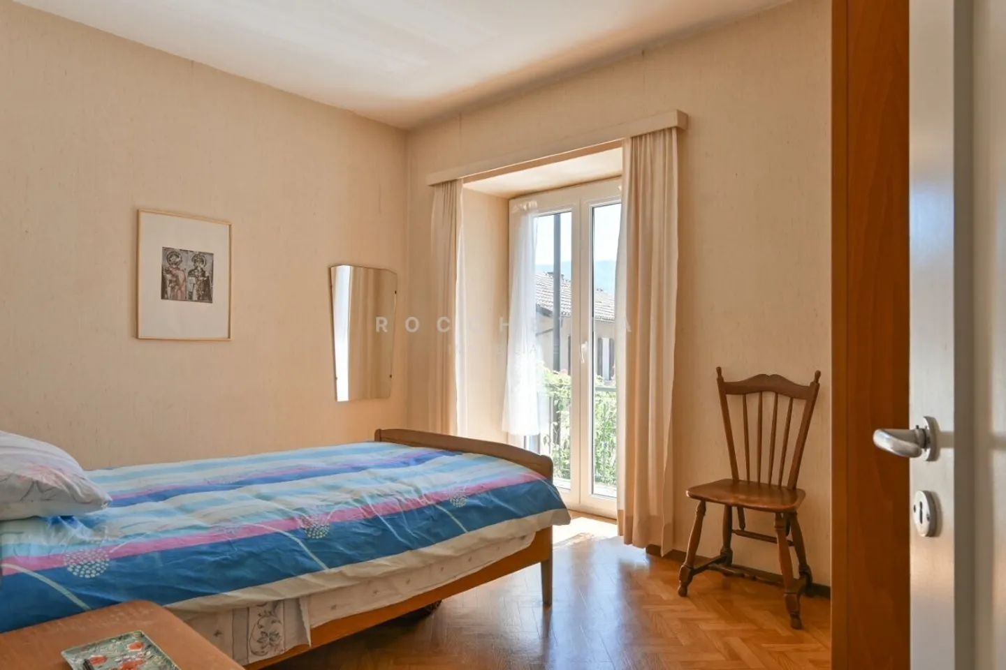 Maison jumelée dans le noyau avec un grand potentiel - Photo 12 sur 12