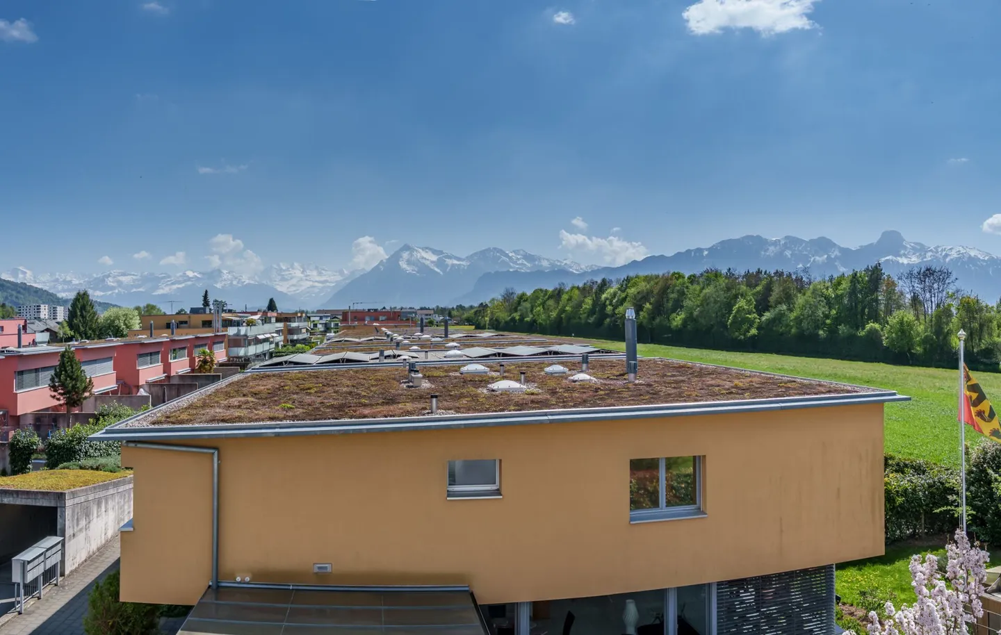 Appartamento con vista sulle Alpi in vendita - Foto 2 di 13