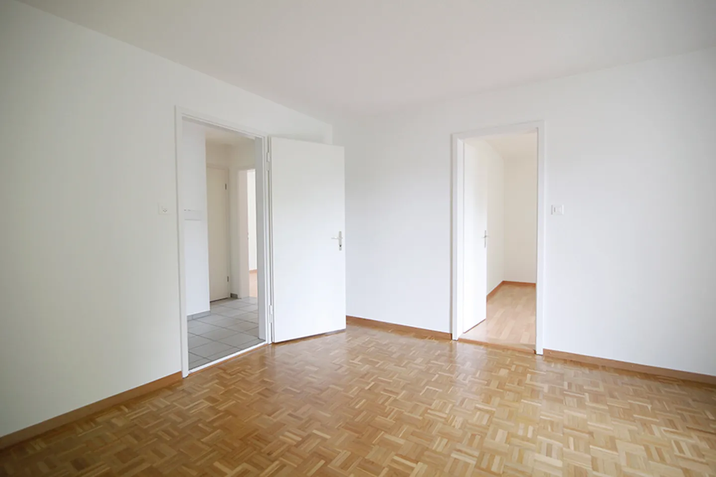 Living is... feeling comfortable! - Photo 2 of 8