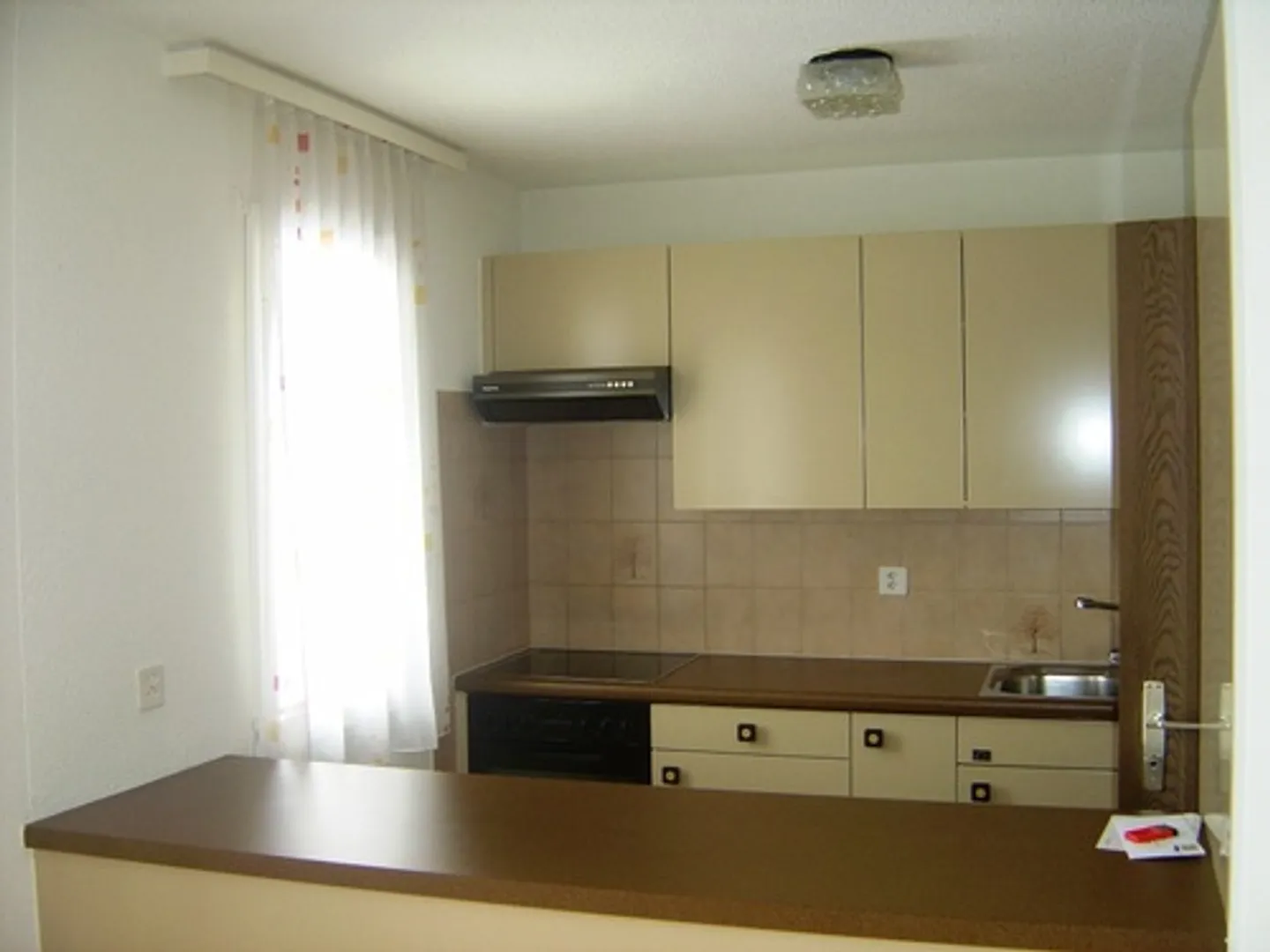 2.5 Room Apartment - Photo 2 of 7